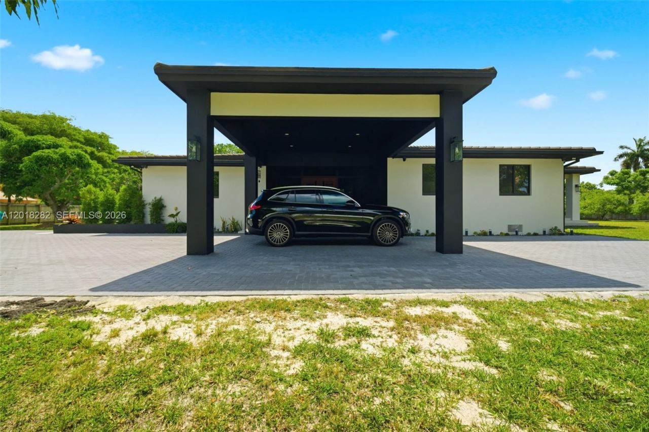 18690 Old Cutler Rd , Cutler Bay, FL 33157 Photo