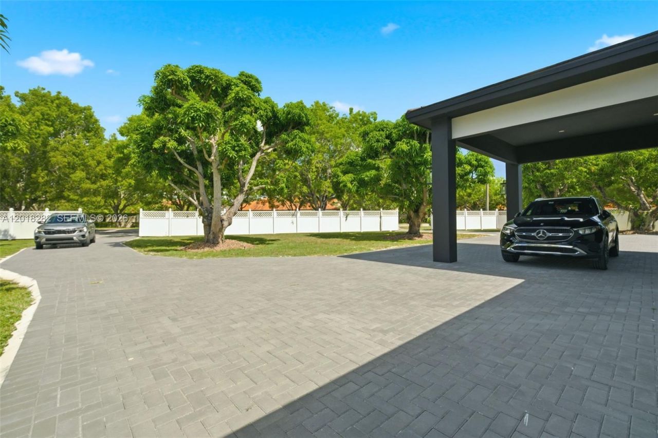 18690 Old Cutler Rd , Cutler Bay, FL 33157 Photo