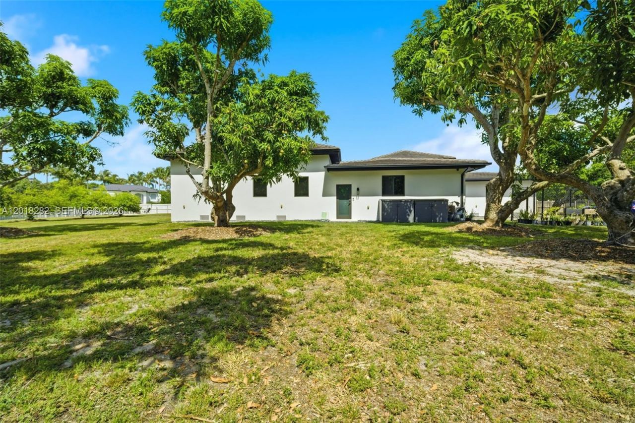 18690 Old Cutler Rd , Cutler Bay, FL 33157 Photo