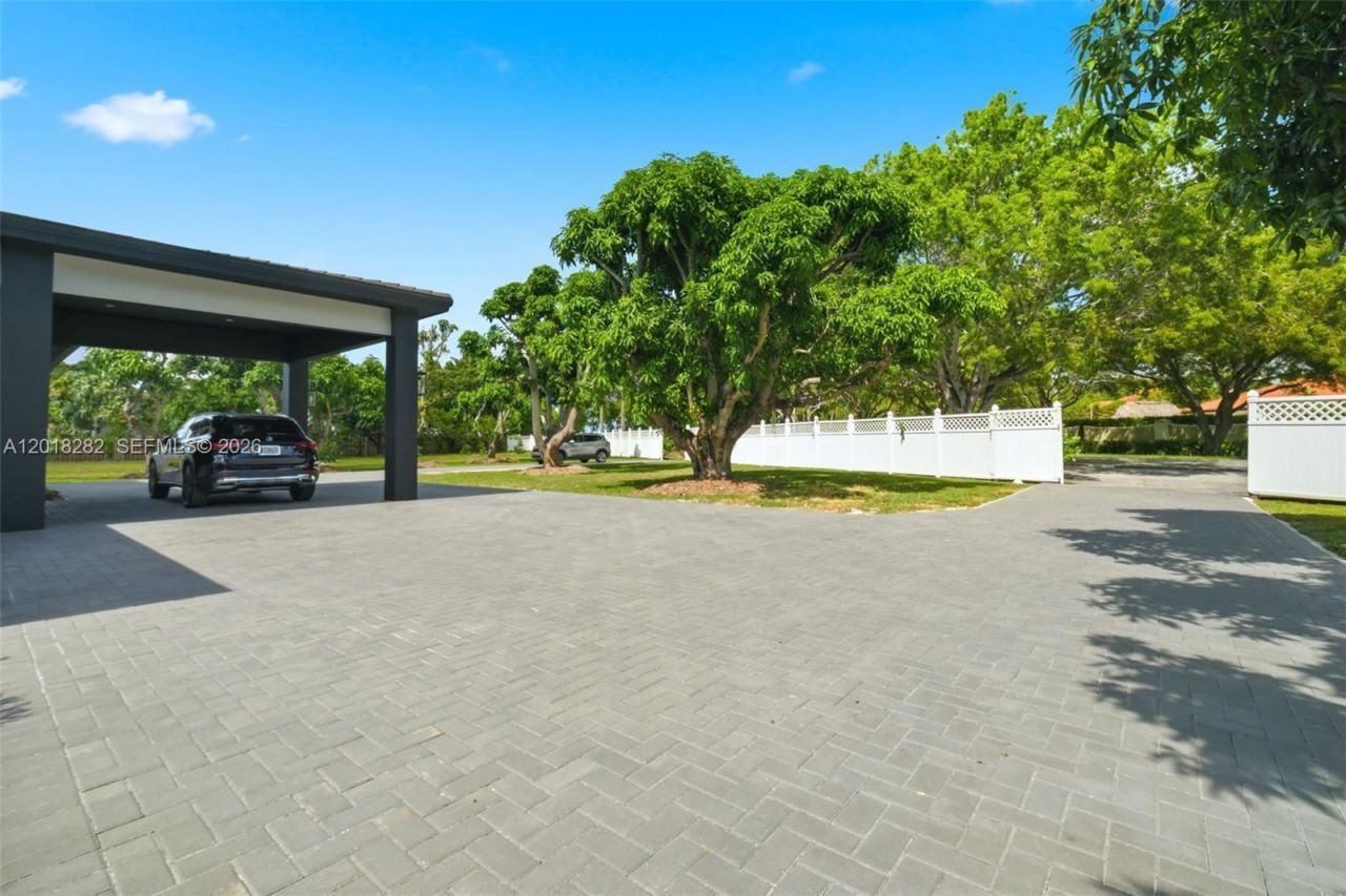 18690 Old Cutler Rd , Cutler Bay, FL 33157 Photo
