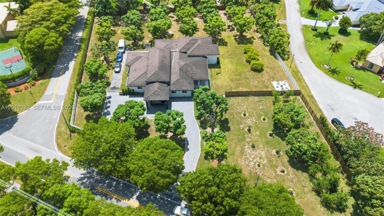 18690 Old Cutler Rd , Cutler Bay, FL 33157 Photo