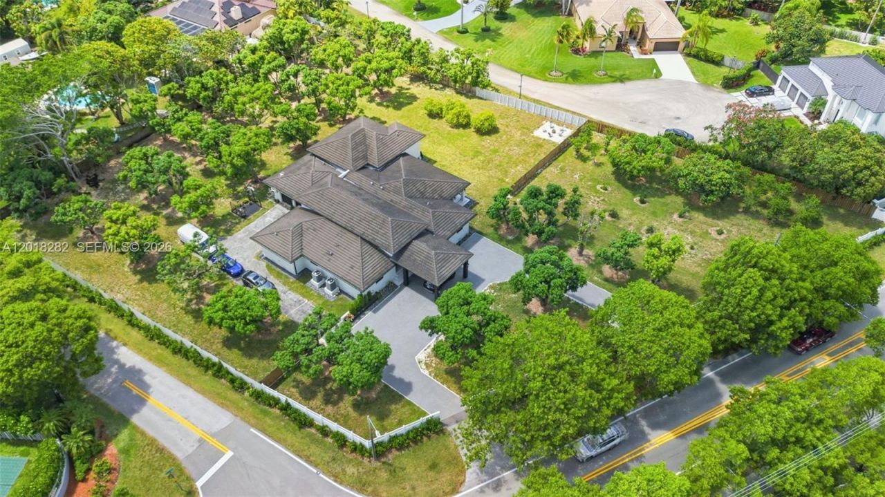 18690 Old Cutler Rd , Cutler Bay, FL 33157 Photo