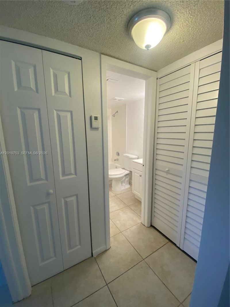 3410 Foxcroft Rd , Unit 206, Miramar, FL 33025 Photo
