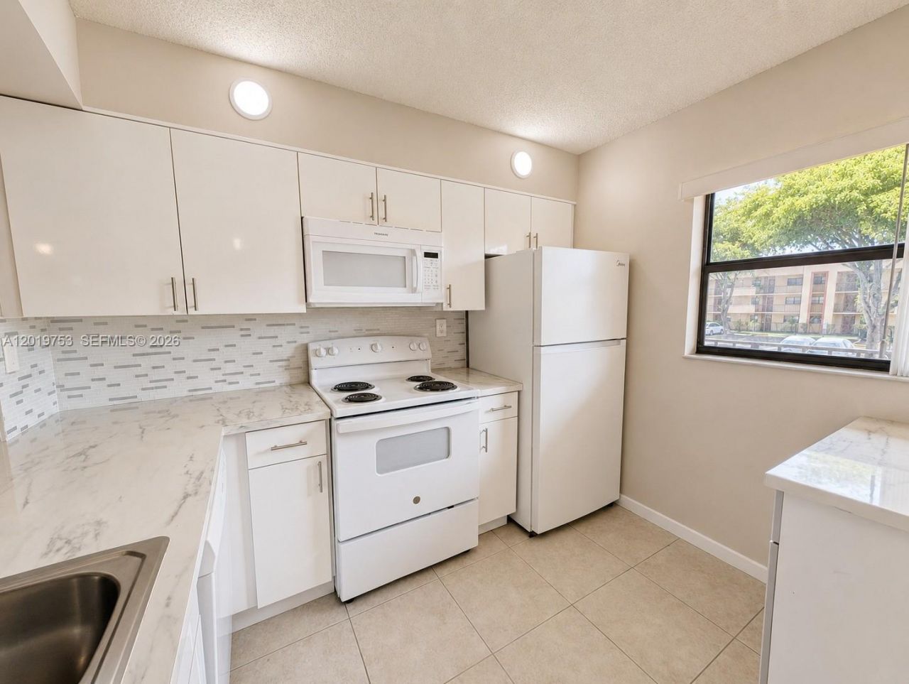 3410 Foxcroft Rd , Unit 206, Miramar, FL 33025 Photo