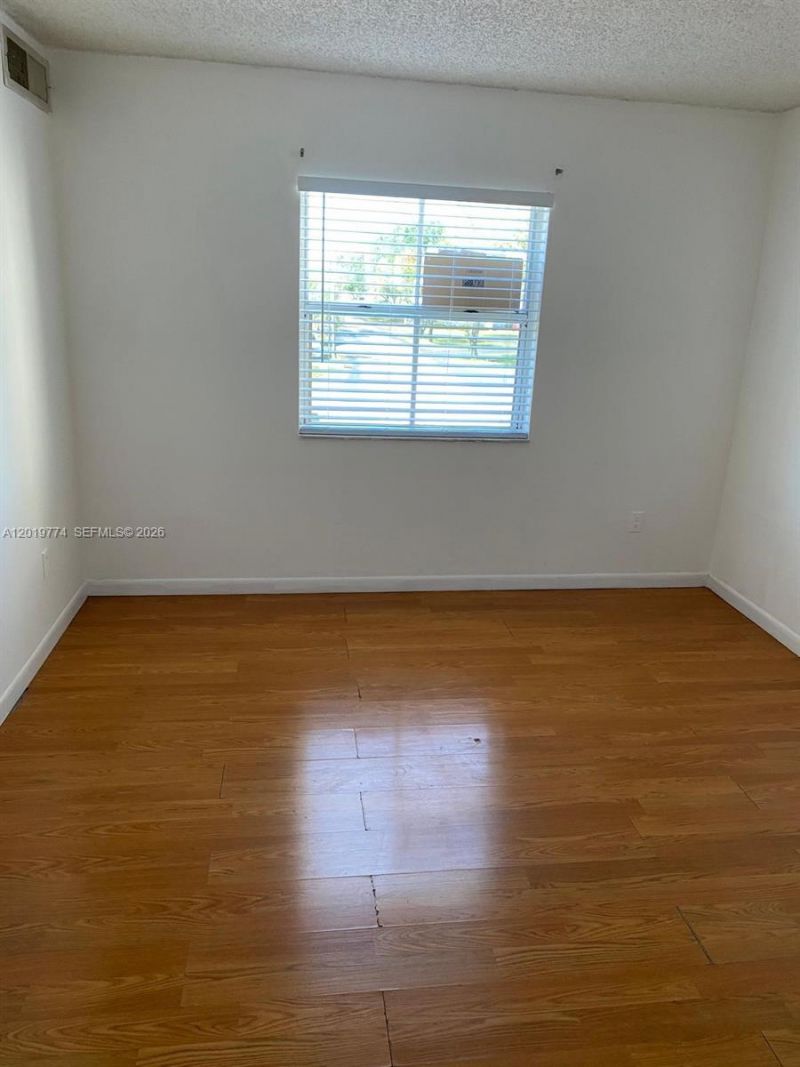 8240 SW 210th St , Unit 111, Cutler Bay, FL 33189 Photo