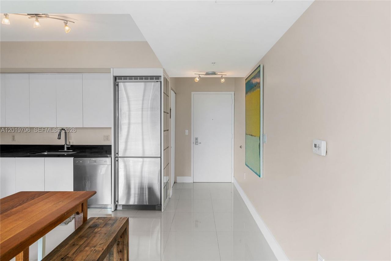 92 SW 3rd St , Unit 2104, Miami, FL 33130 Photo