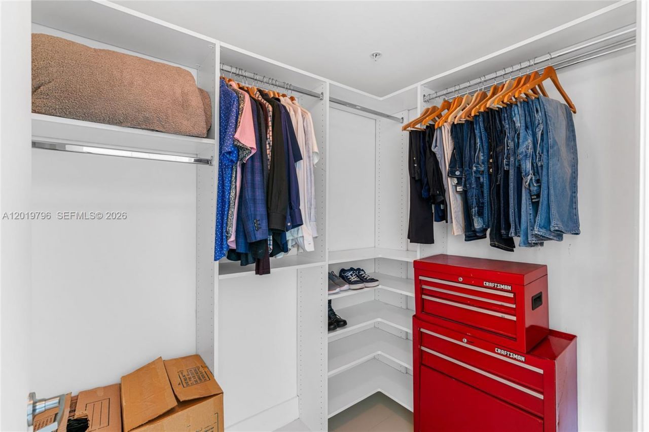 92 SW 3rd St , Unit 2104, Miami, FL 33130 Photo