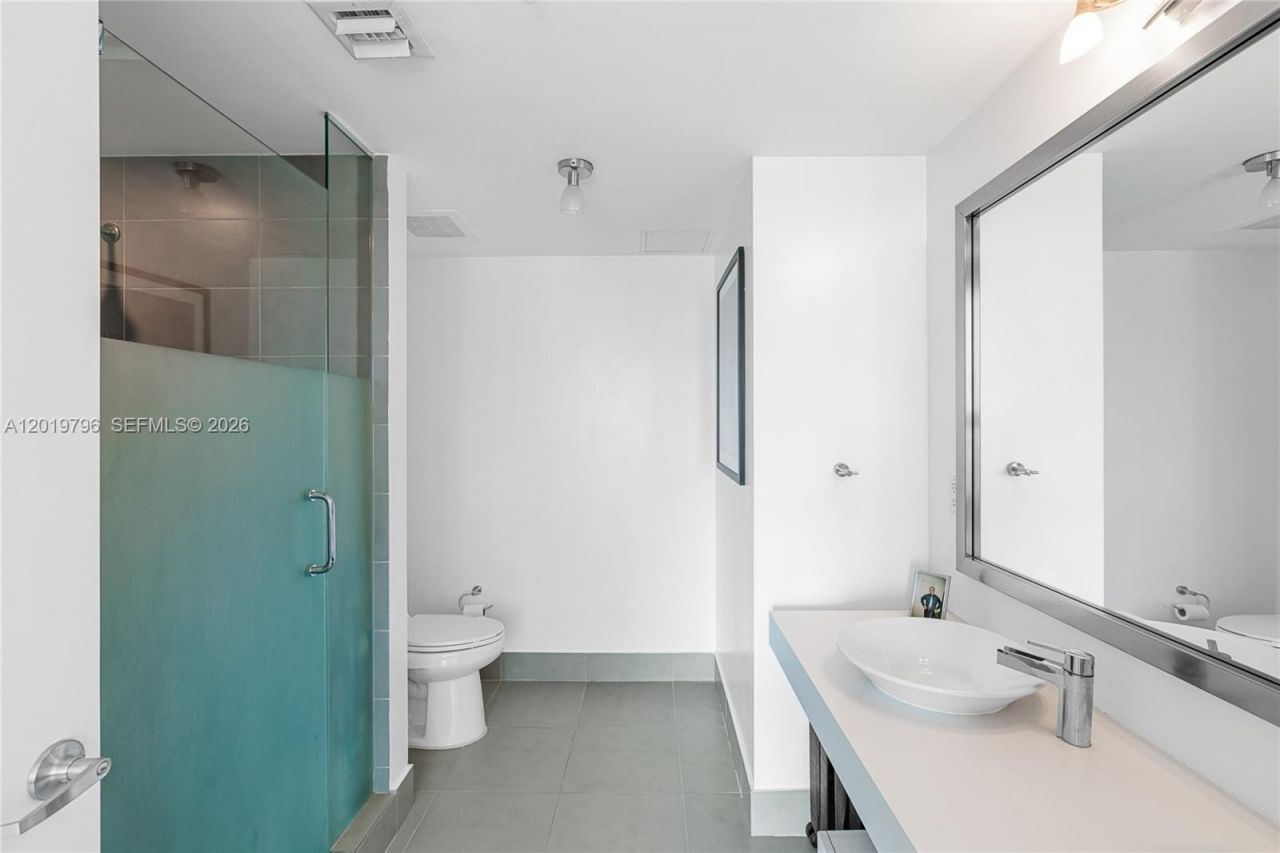92 SW 3rd St , Unit 2104, Miami, FL 33130 Photo
