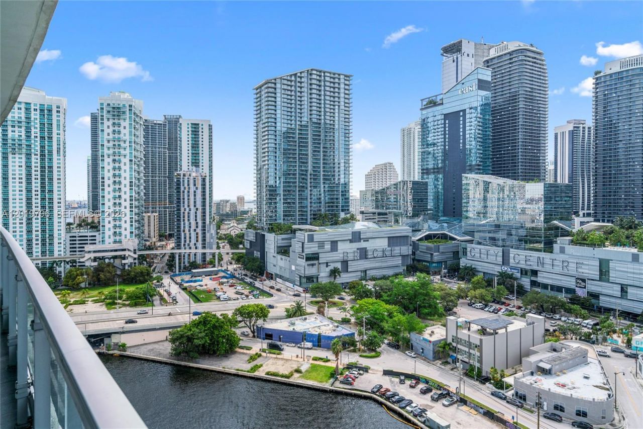 92 SW 3rd St , Unit 2104, Miami, FL 33130 Photo
