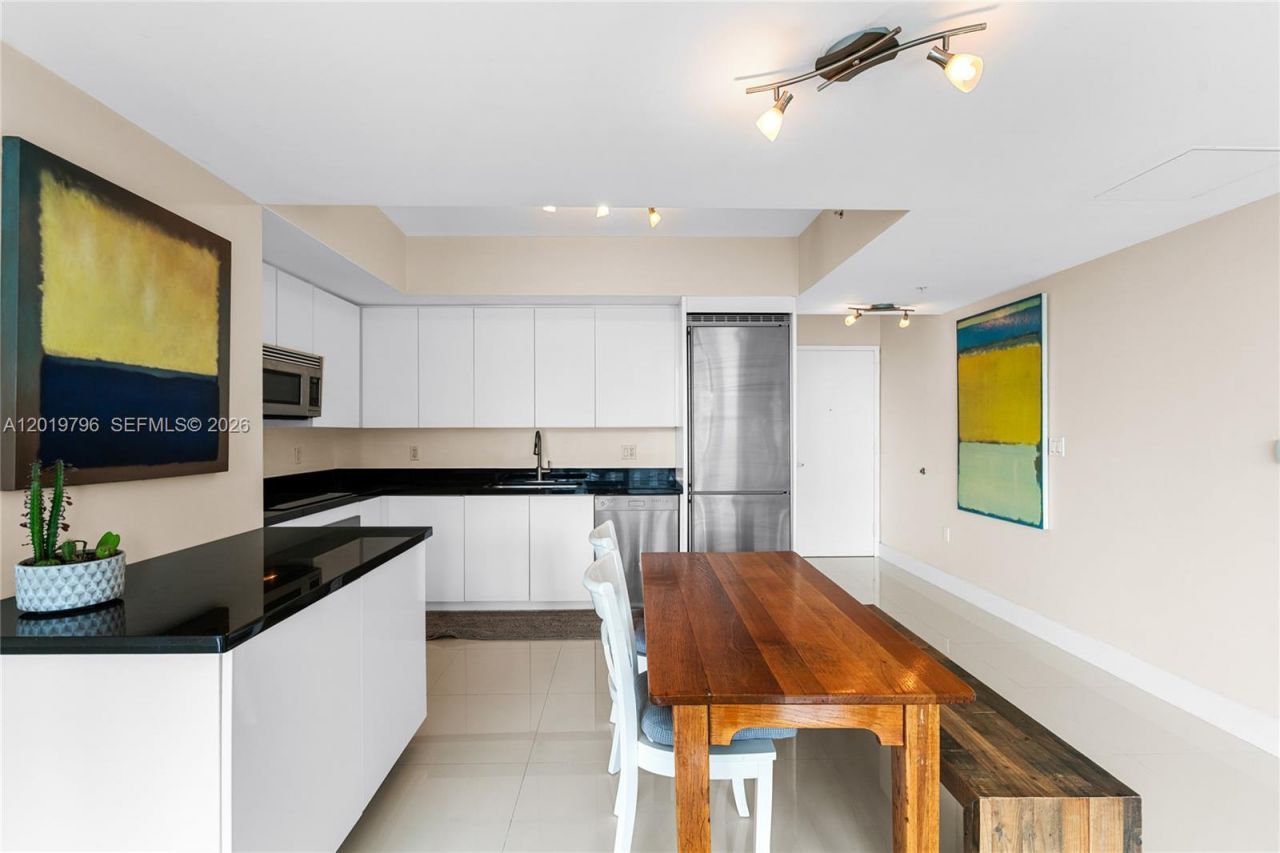 92 SW 3rd St , Unit 2104, Miami, FL 33130 Photo