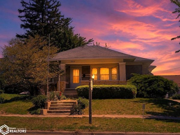 205 N Barnes Street, What Cheer, IA 50268