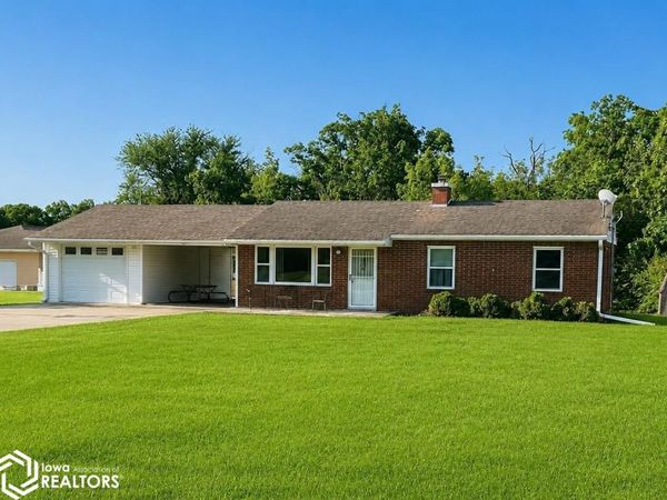 3034 Westwood Drive, Fort Madison, IA 52627