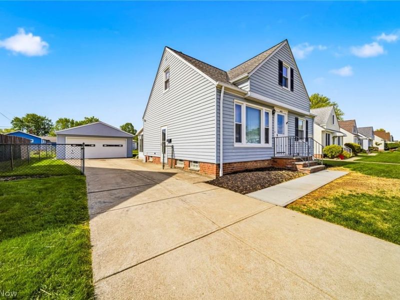 30424 Fern Drive, Willowick, OH 44095 Photo 3