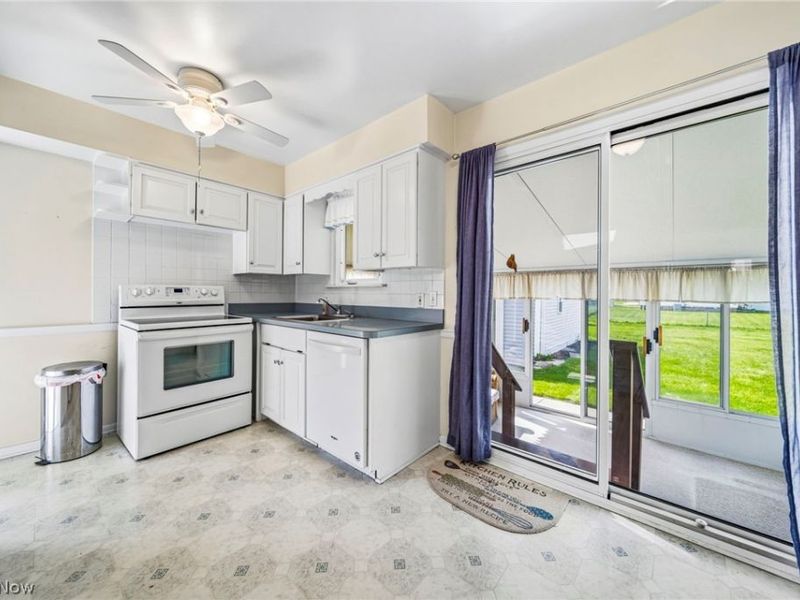 30424 Fern Drive, Willowick, OH 44095 Photo 8