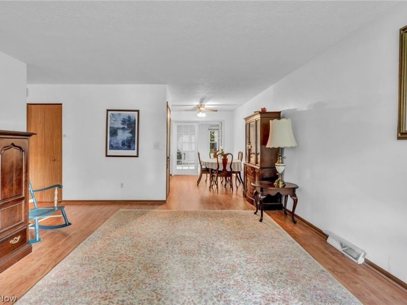 513 Russell Street, Newton Falls, OH 44444 Photo 5