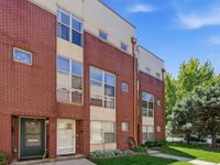6951 N WESTERN Avenue , Chicago, IL 60645 primary photo