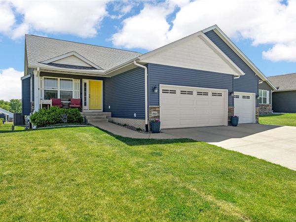 860 Jessie Street , North Liberty, IA 52317