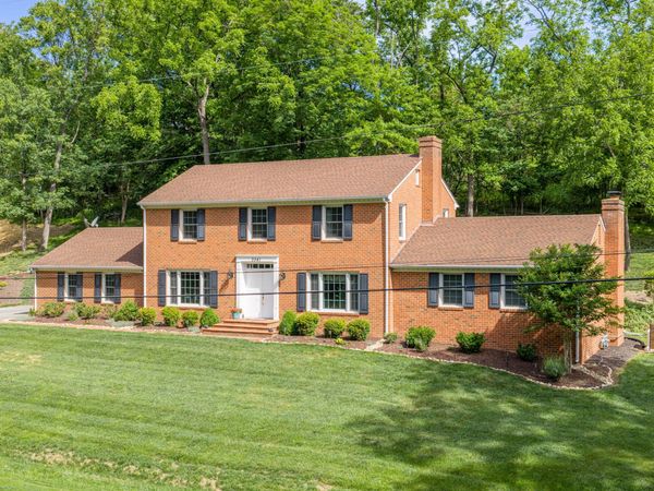 3341 Hidden Oak RD SW, Roanoke, VA 24018