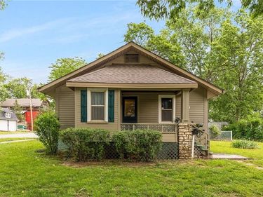 13013 8th Street, Grandview, MO 64030