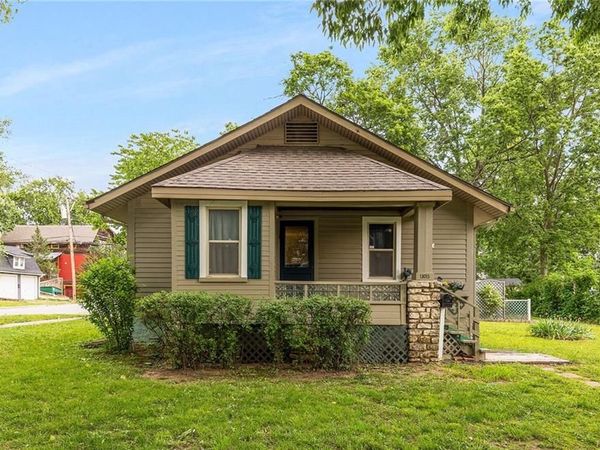 13013 8th Street, Grandview, MO 64030