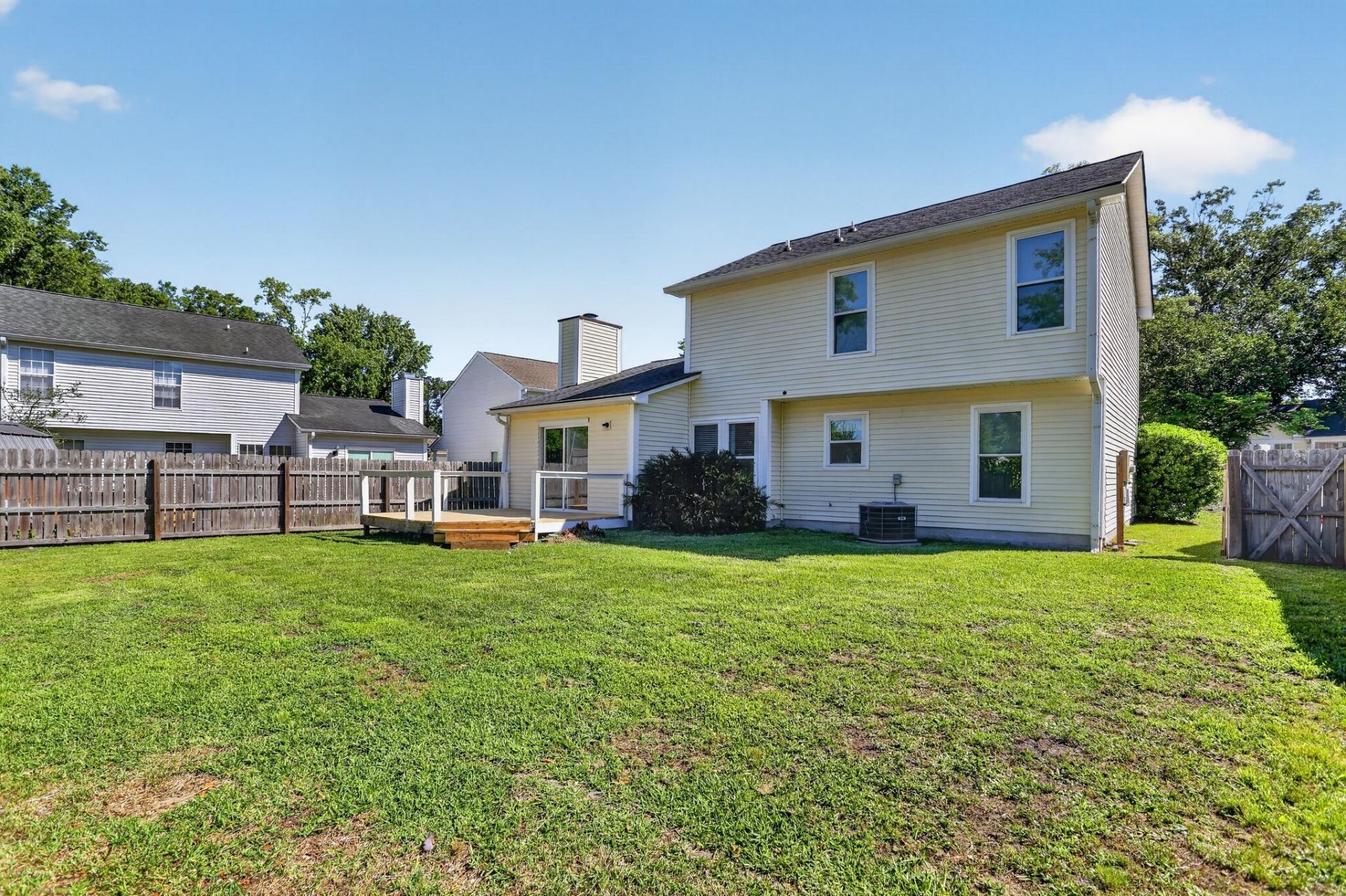 8395 Coventry Court Photo 12