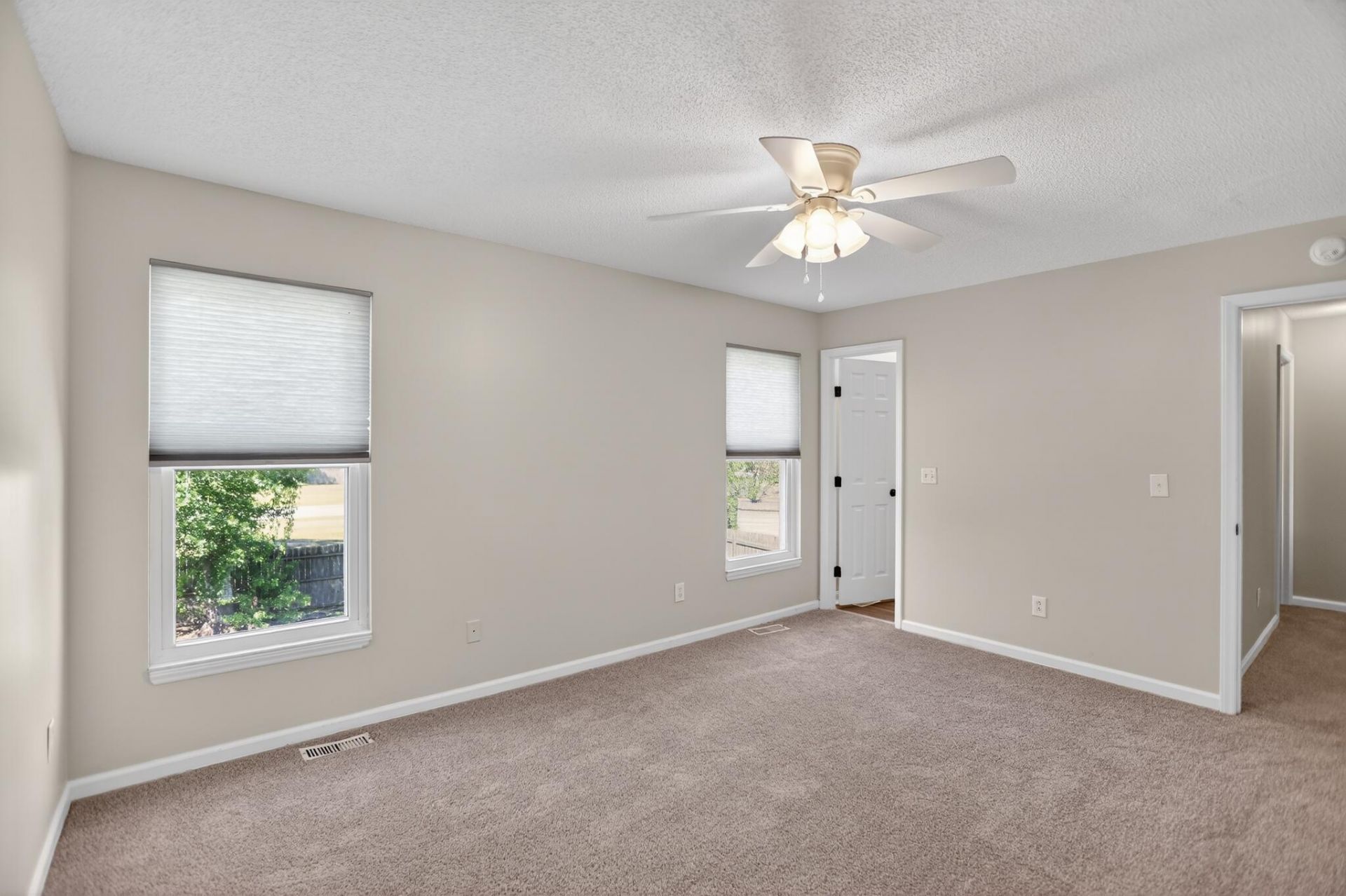 8395 Coventry Court Photo 14