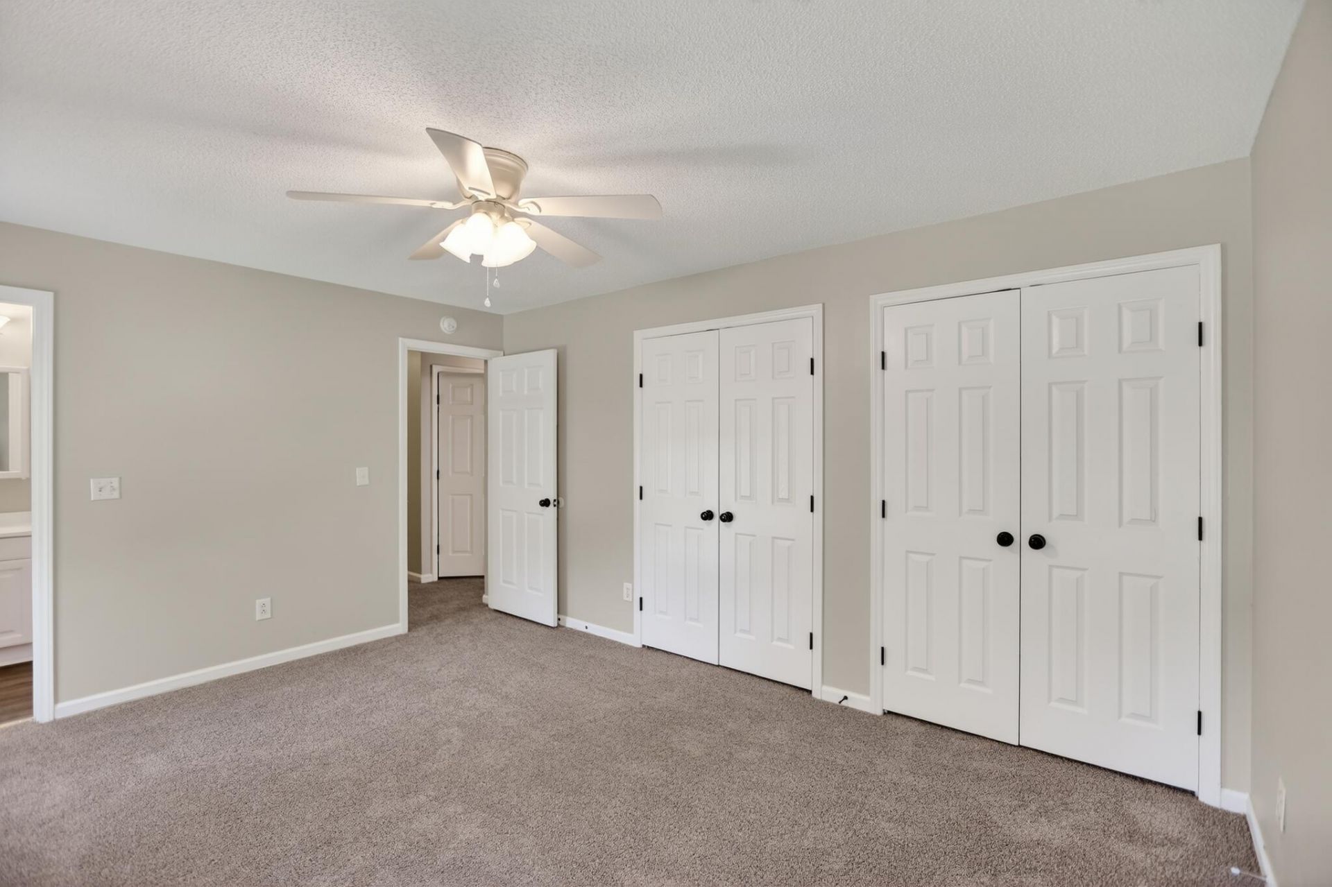 8395 Coventry Court Photo 15