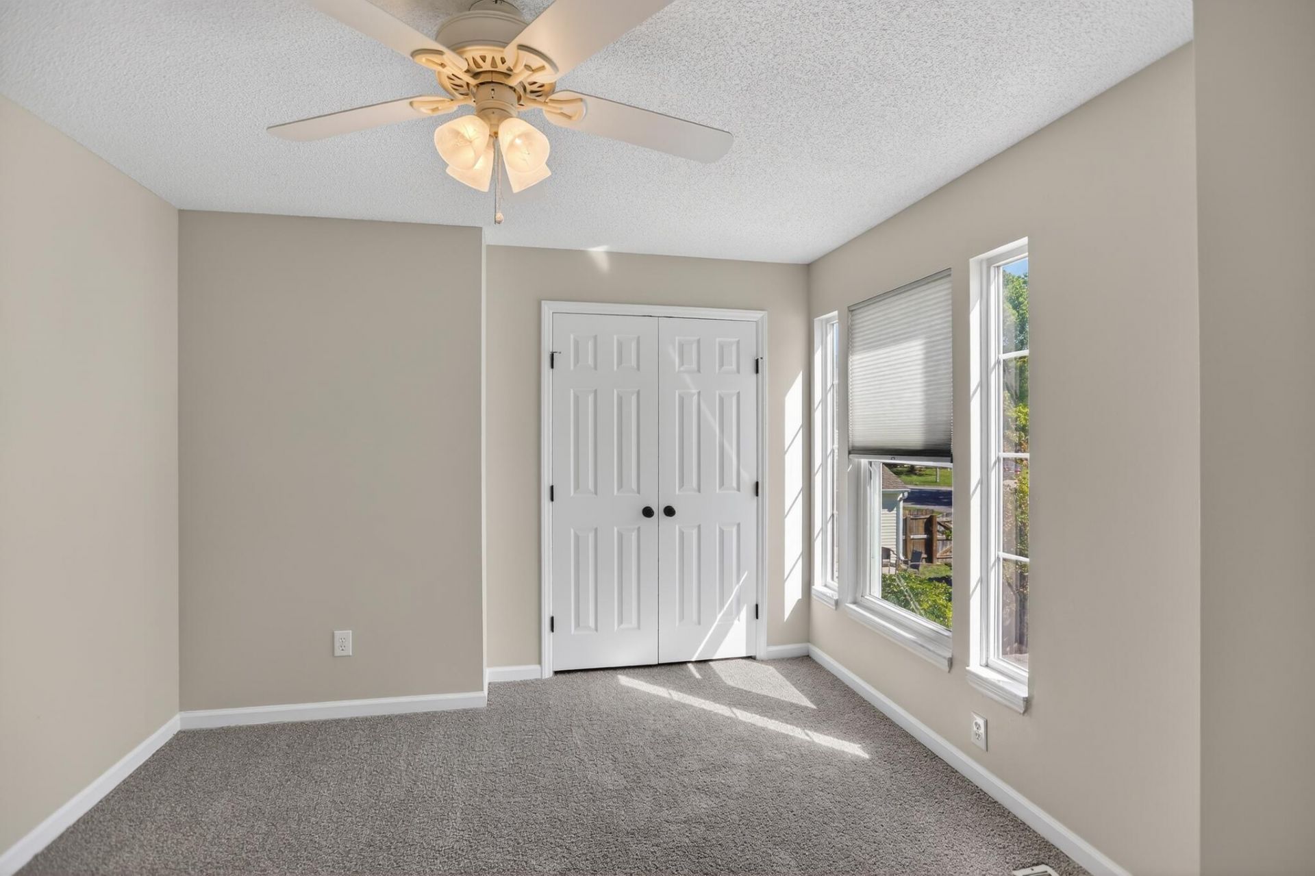 8395 Coventry Court Photo 17