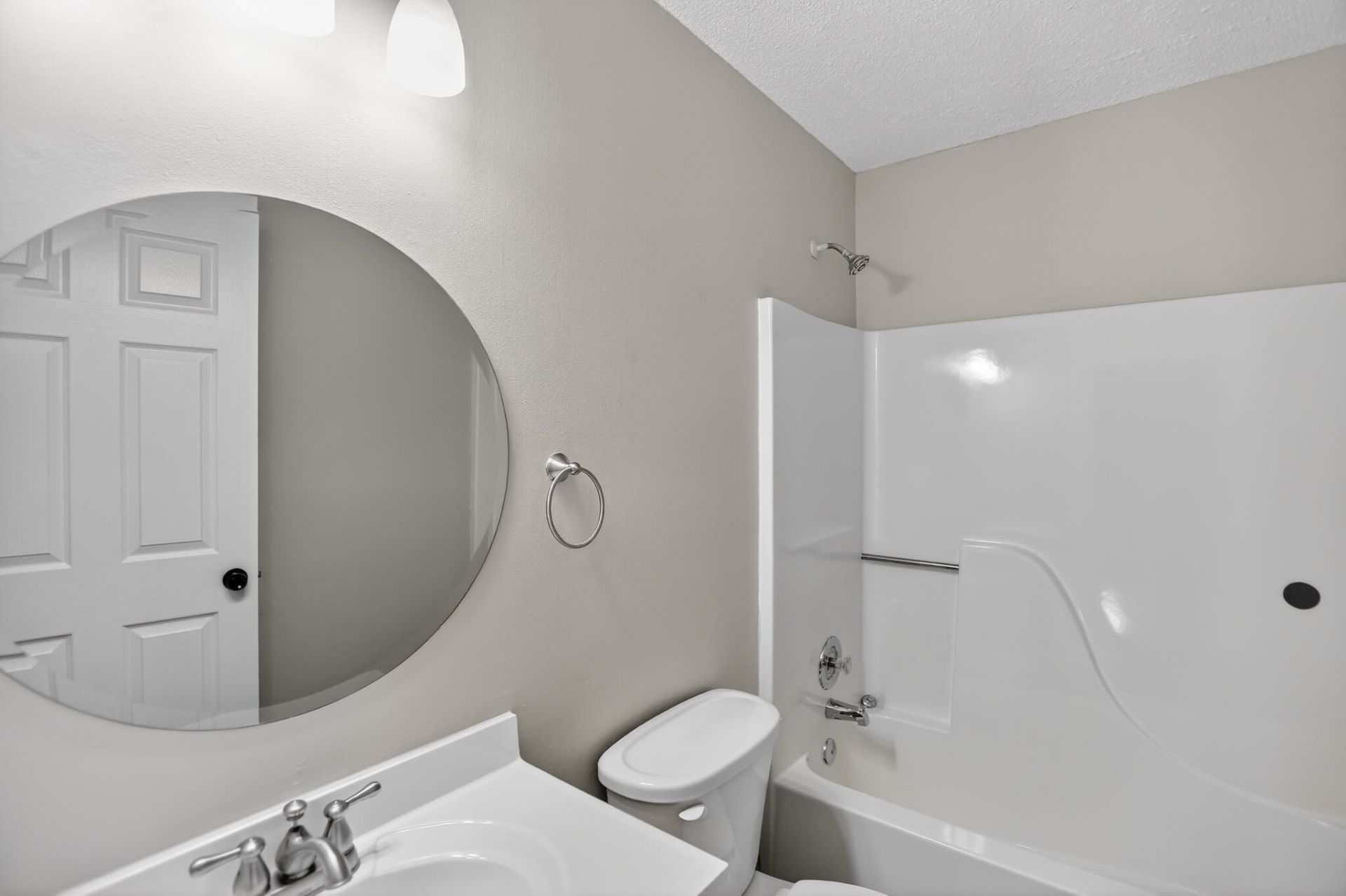 8395 Coventry Court Photo 20