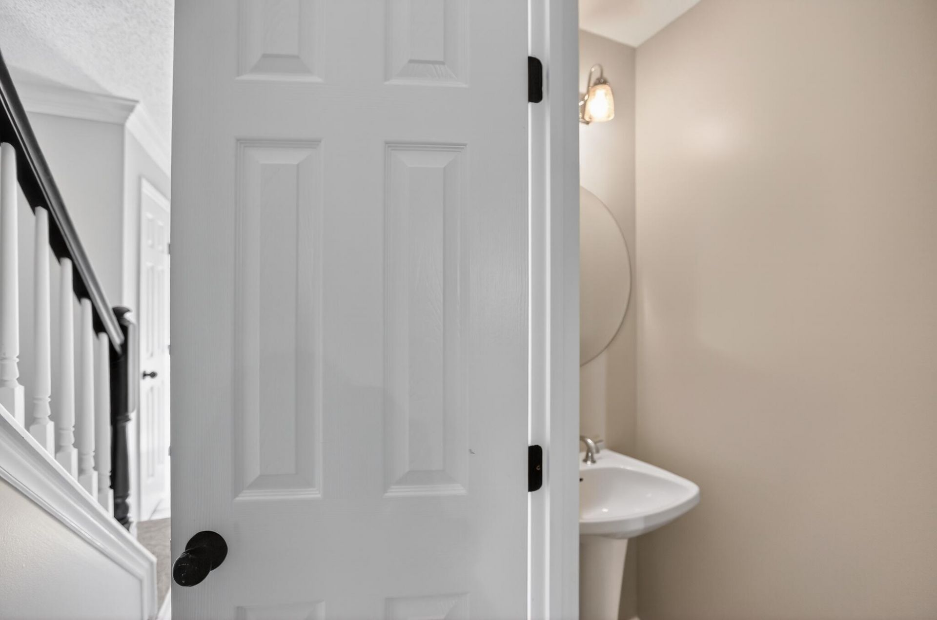 8395 Coventry Court Photo 6