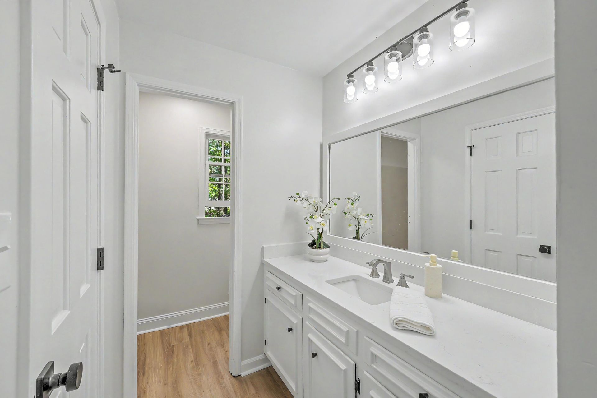 106 Sweetbriar Road Photo 18