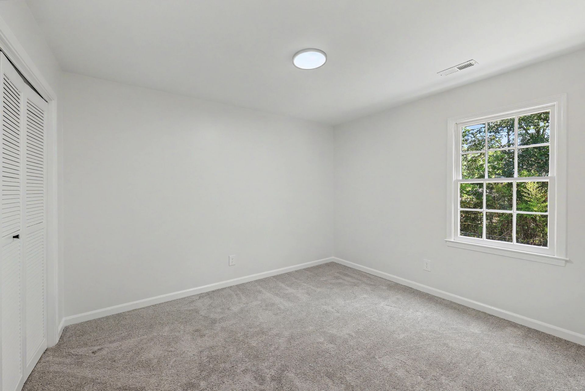 106 Sweetbriar Road Photo 22