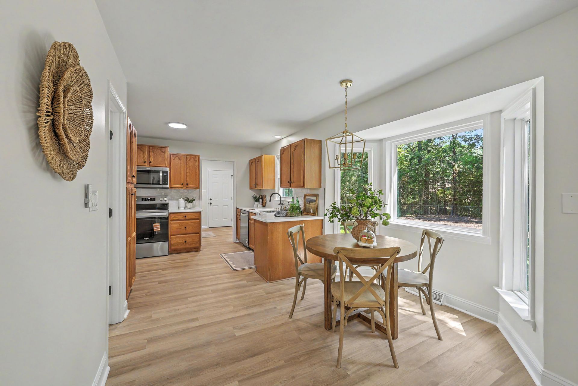 106 Sweetbriar Road Photo 4