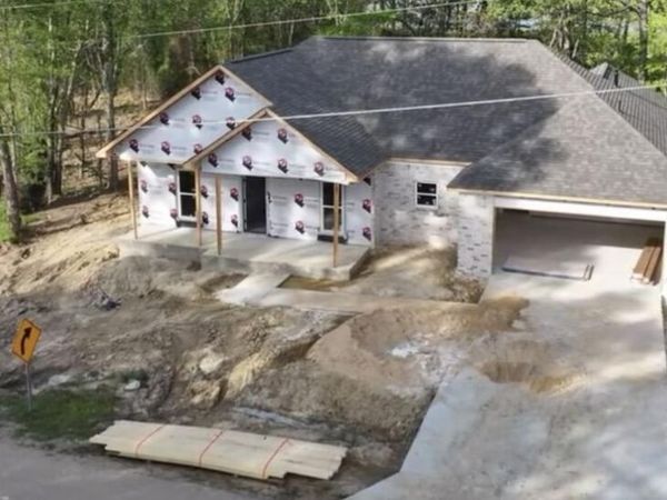190 Lake Harbor Road, Brandon, MS 39047