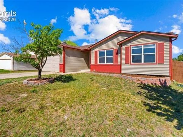 1180 Goodview Court, Colorado Springs, CO 80911