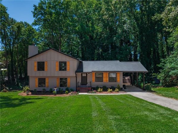 712 Overland Trail , Woodstock, GA 30189