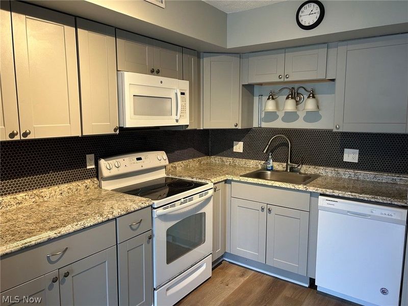 950 Wadsworth Road, Unit F4, Medina, OH 44256 Photo 4