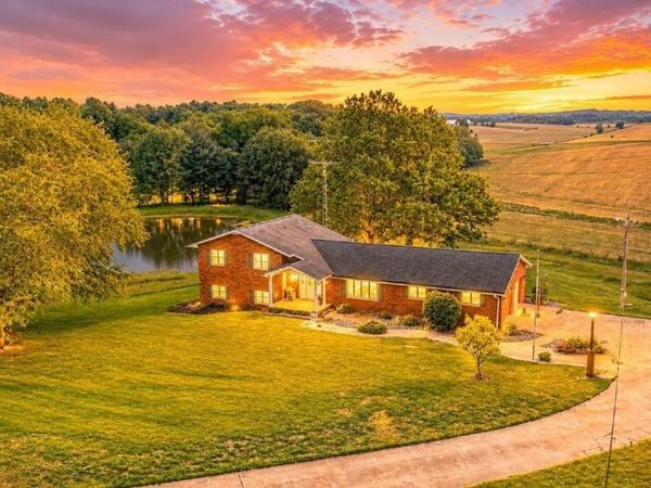 4627 S 50E, Huntingburg, IN 47542
