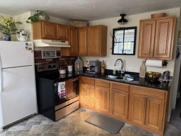 1306 Main Street, Unit 6, Holden, MA 01520