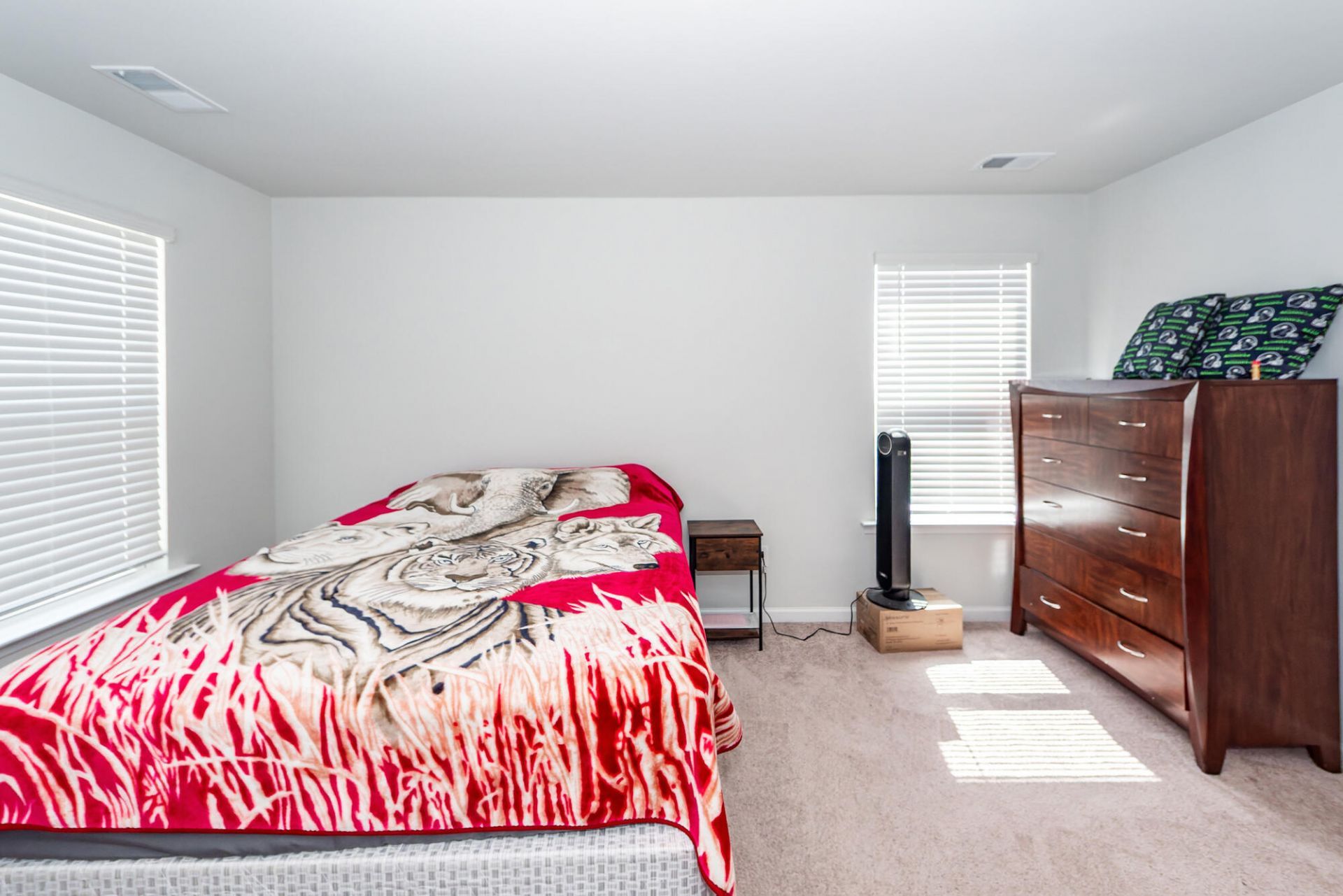 179 Cloverleaf Street Photo 18
