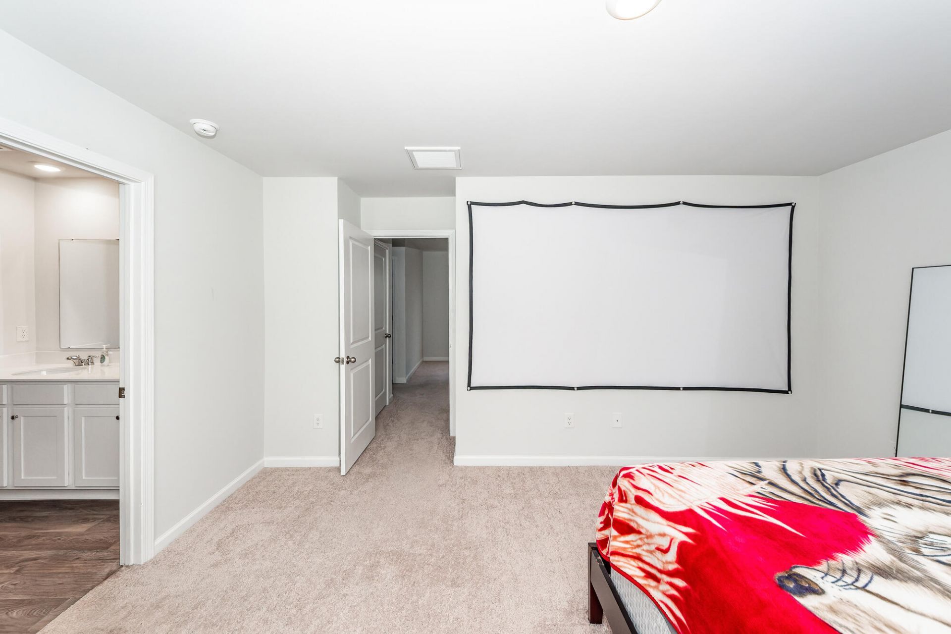 179 Cloverleaf Street Photo 19