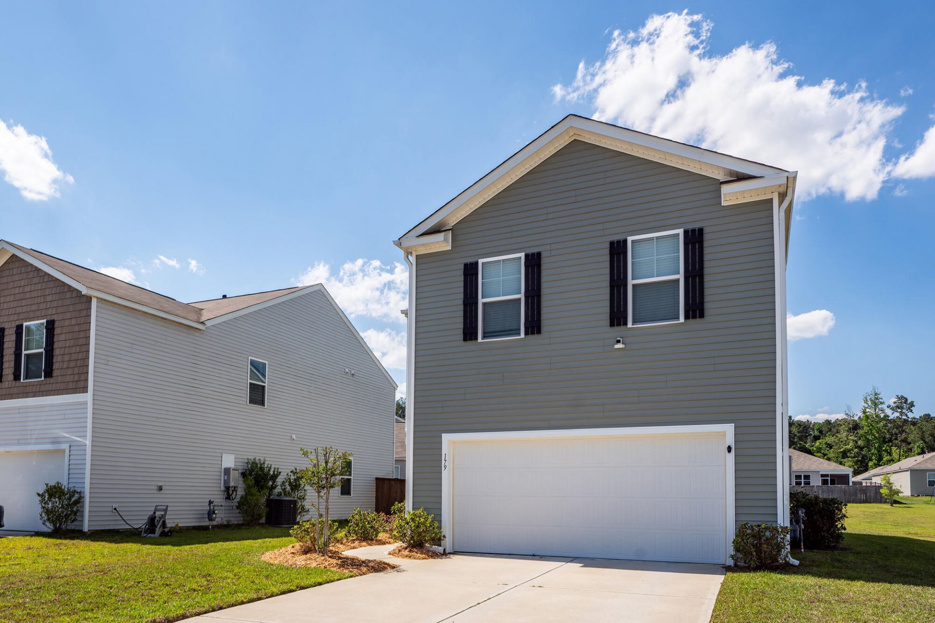 179 Cloverleaf Street Photo 43