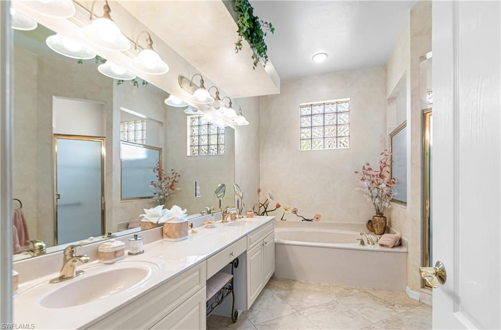8026 Tiger Palm Way, Fort Myers, FL 33966 Photo