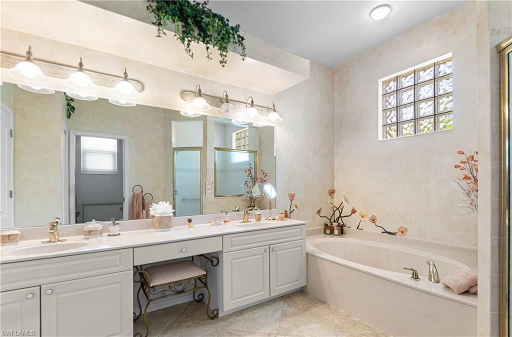 8026 Tiger Palm Way, Fort Myers, FL 33966 Photo