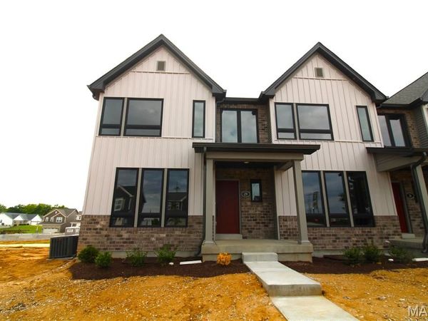 29 Wingtip Ct., St Peters, MO 63376