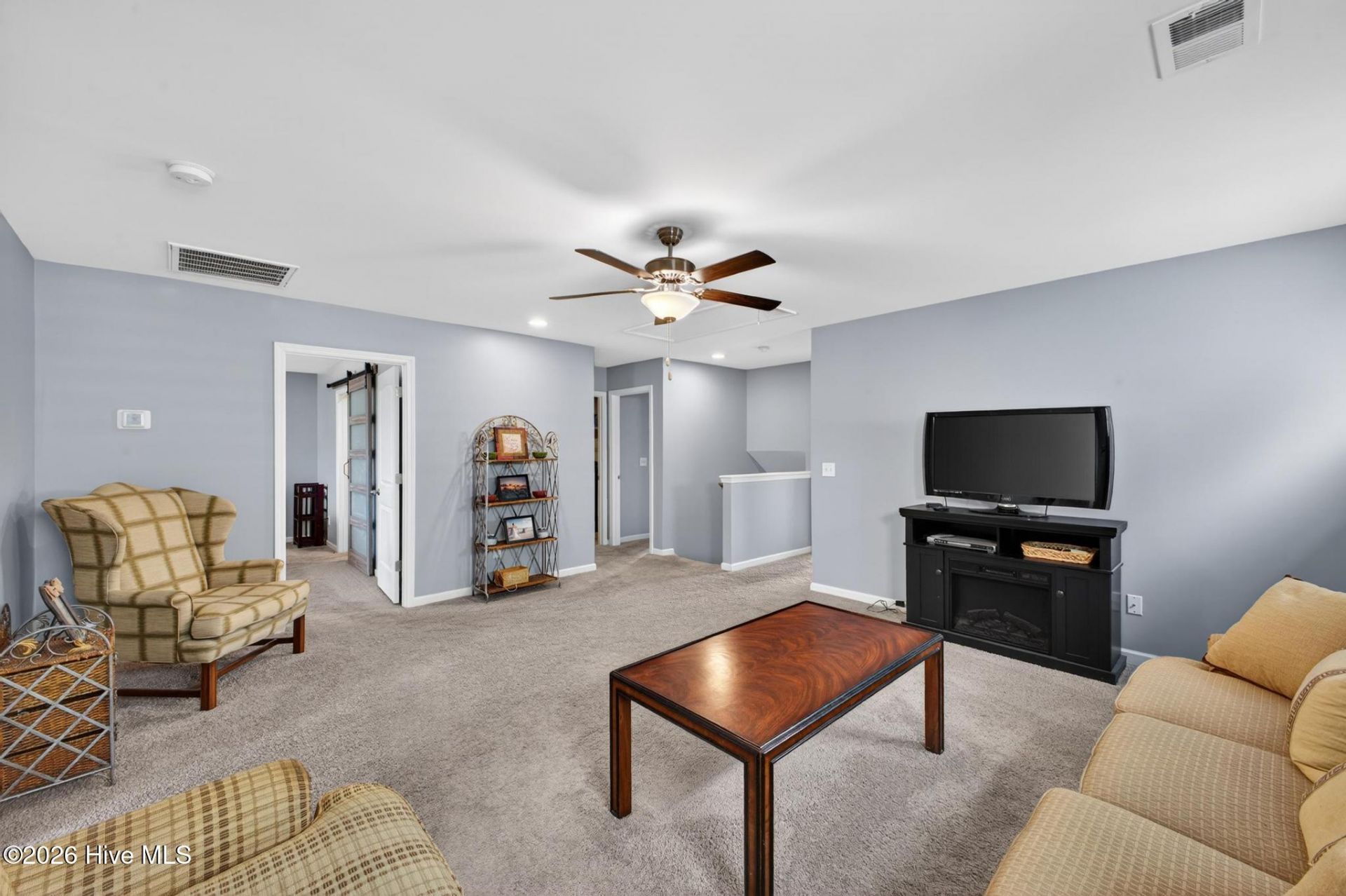 836 Delta Lane Photo 23