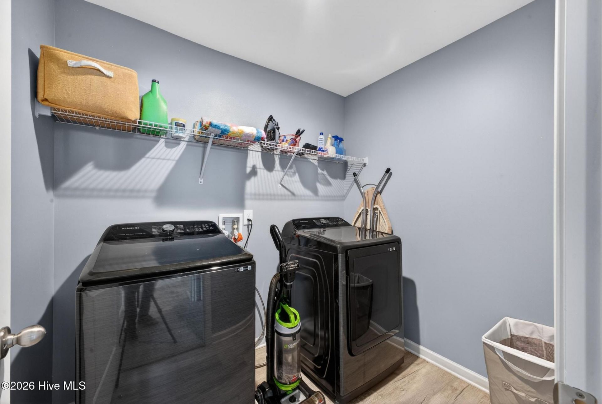 836 Delta Lane Photo 37