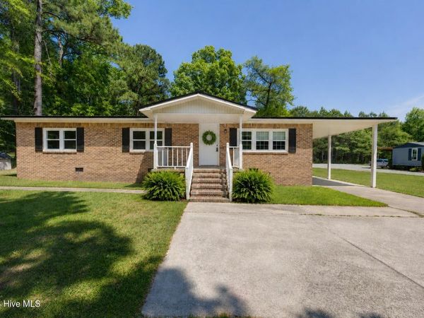 1995 Bear Trap Road , Williamston, NC 27892