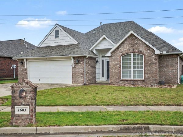 1603 W 119th Street S, Jenks, OK 74037