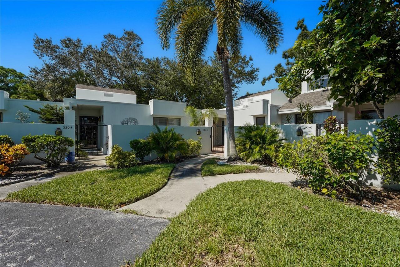 2383 Lakeside Mews, Unit D3, Sarasota, FL 34235 Photo